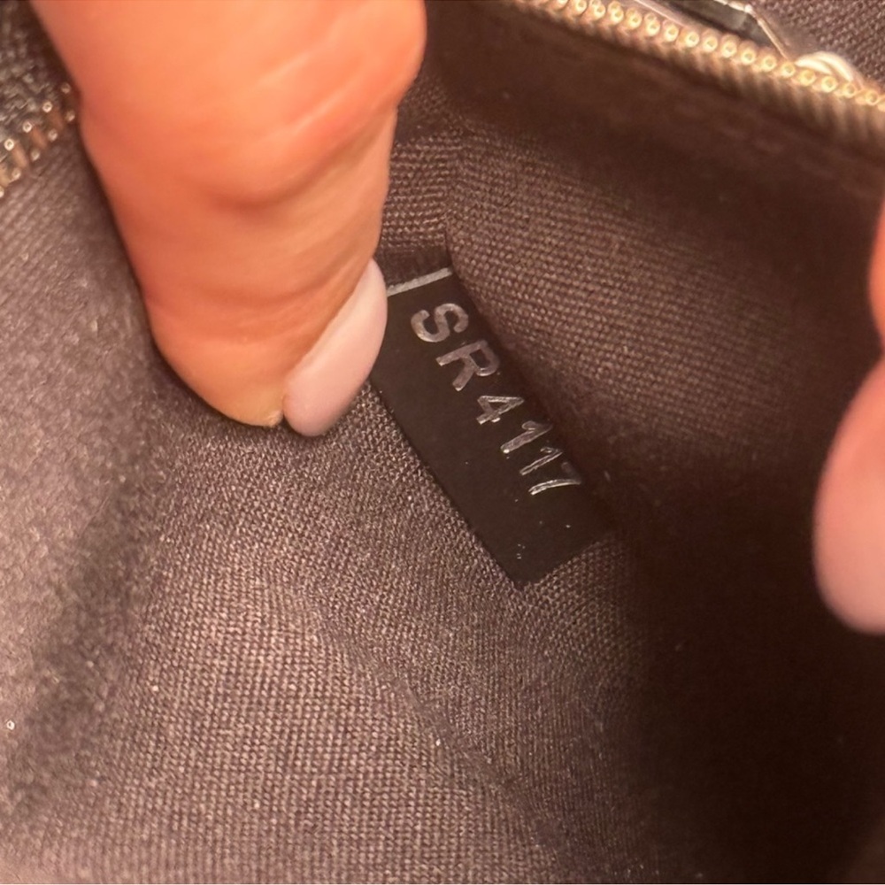 Louis Vuitton Epi Clery - Picture 13 of 13